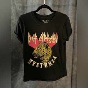 Recycled Karma Def Leppard Hysteria Tour 1987 Leopard Graphic Tee – Size M